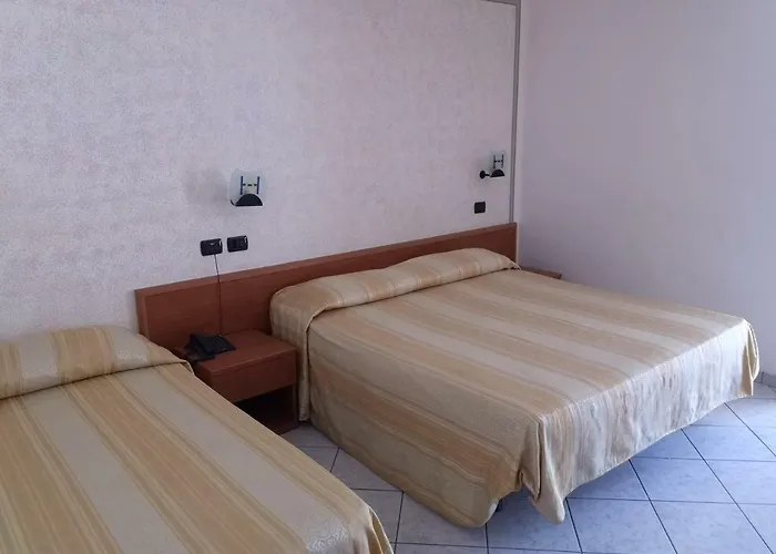 Szálloda Ausonia 3*