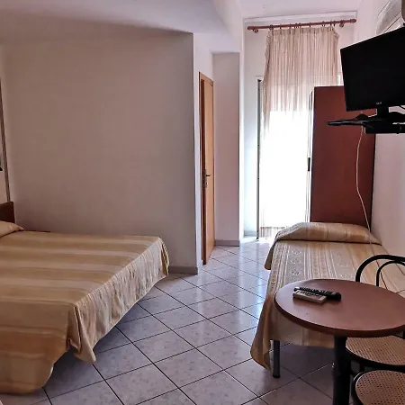 Ausonia Hotel 3*
