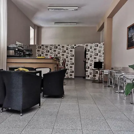 Ausonia Hotel 3*
