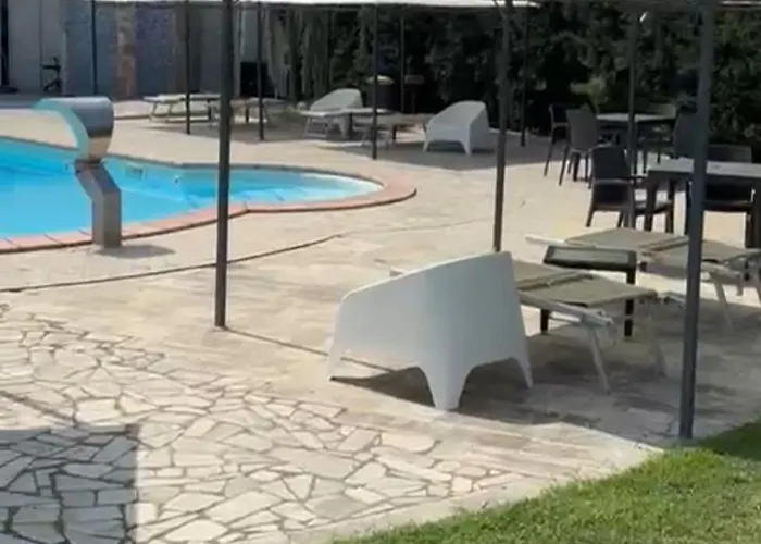 Ausonia 酒店 科里利亚诺·卡拉布罗